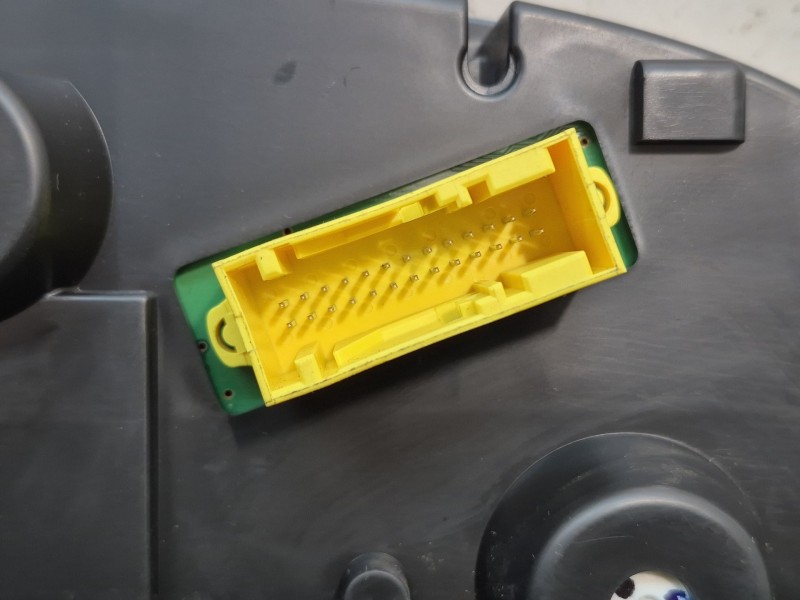 Recambio de cuadro instrumentos para peugeot 308 ii (lb_, lp_, lw_, lh_, l3_) 1.6 hdi referencia OEM IAM   