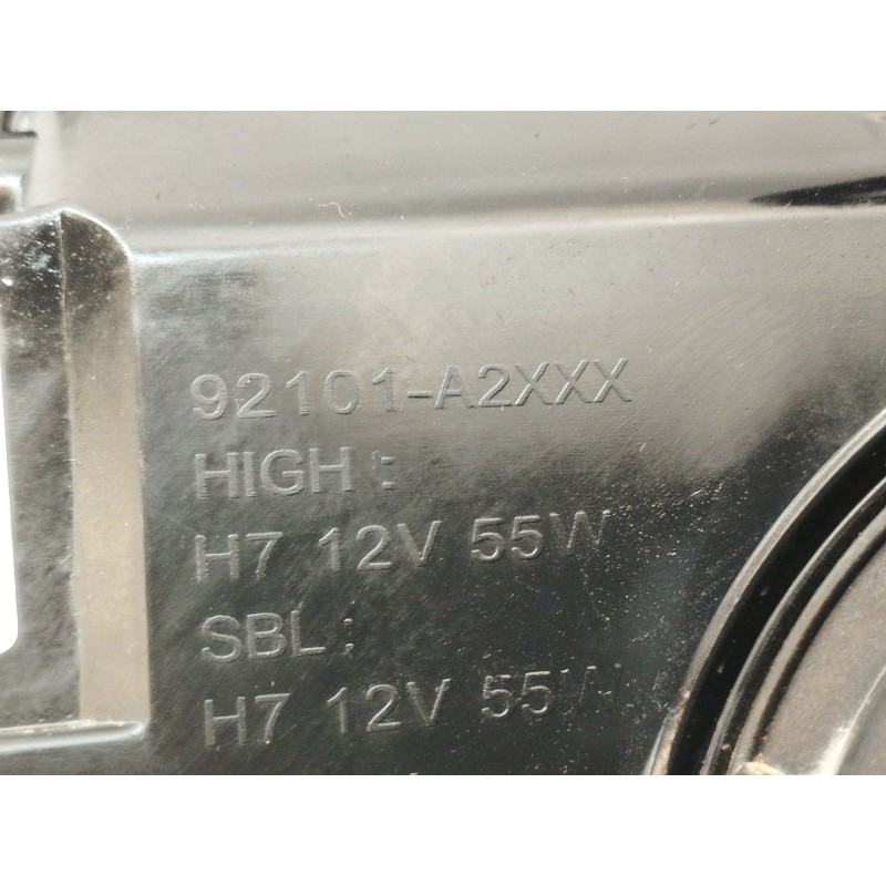 Recambio de faro izquierdo para kia cee´d (jd) 1.4 crdi 90 referencia OEM IAM   