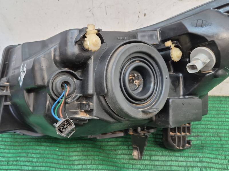 Recambio de faro derecho para chevrolet cruze (j300) 2.0 cdi referencia OEM IAM   