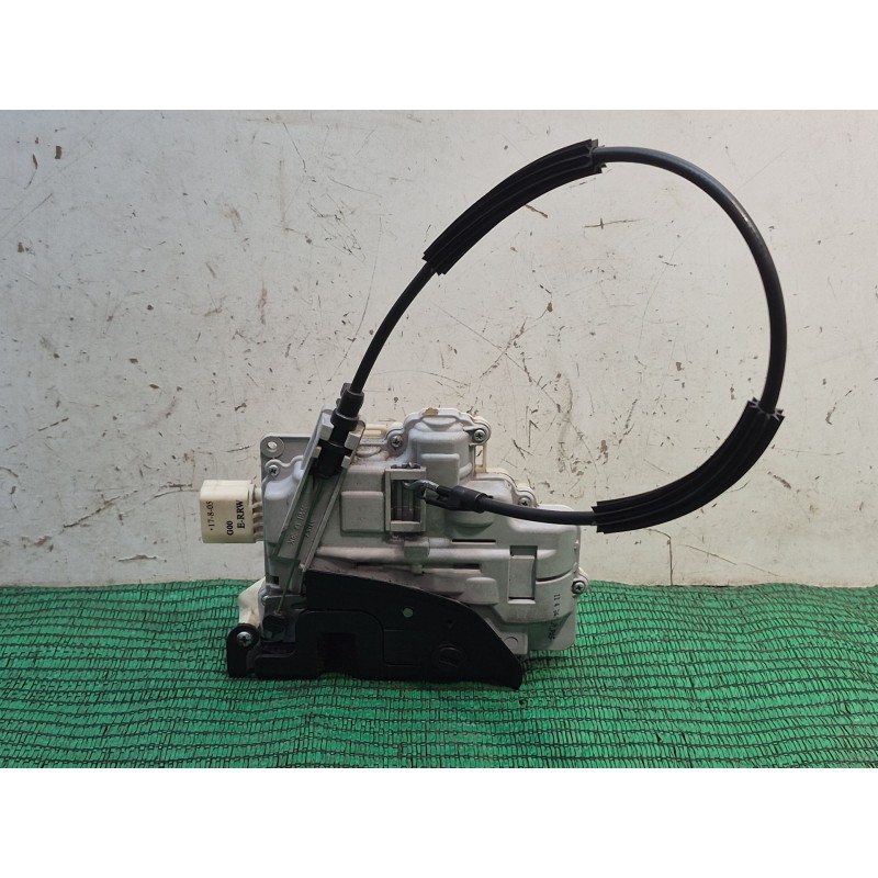 Recambio de cerradura puerta trasera izquierda para seat leon (1p1) 1.9 tdi referencia OEM IAM   