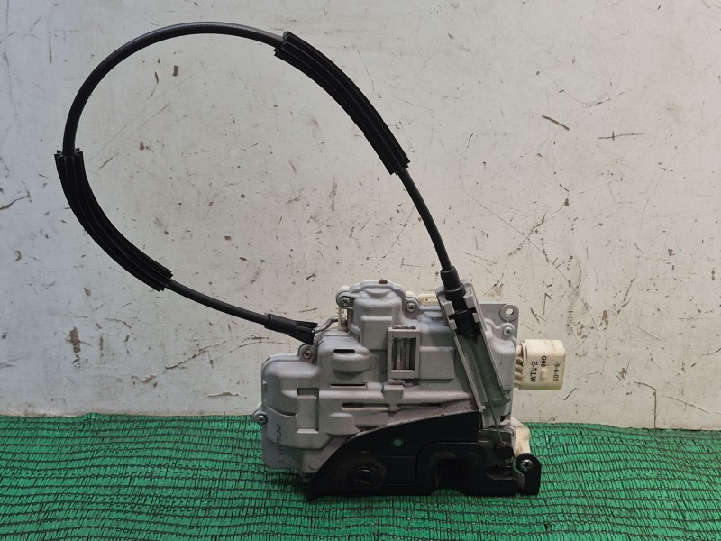 Recambio de cerradura puerta trasera izquierda para seat leon (1p1) 1.9 tdi referencia OEM IAM   