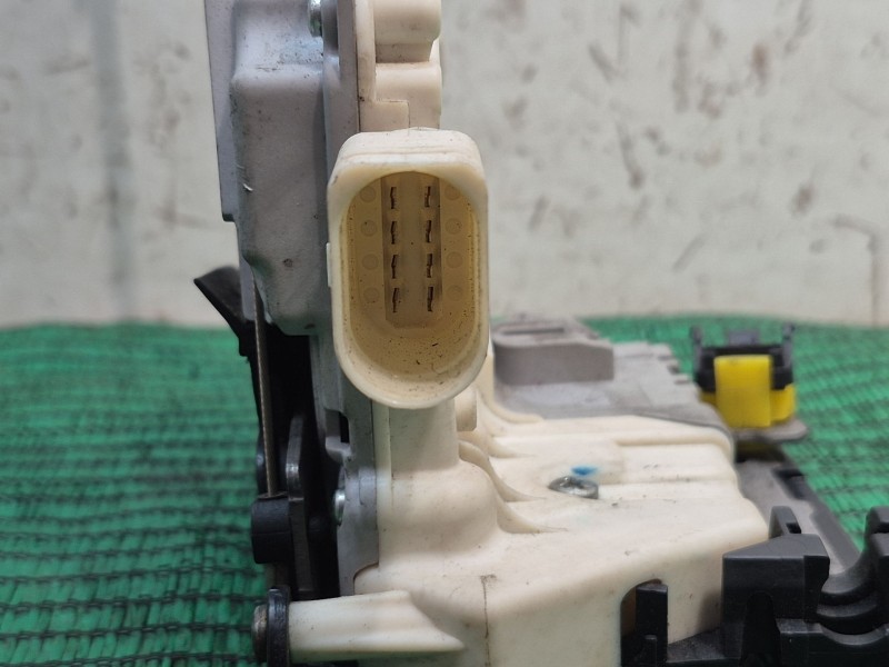 Recambio de cerradura puerta trasera izquierda para seat leon (1p1) 1.9 tdi referencia OEM IAM   