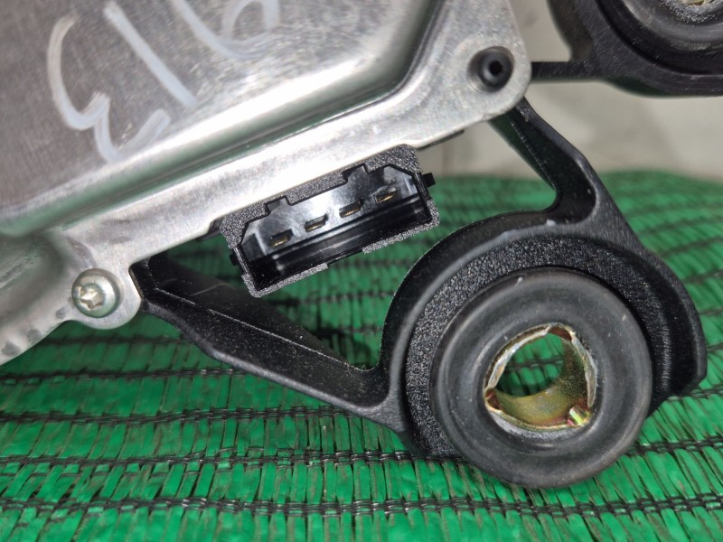 Recambio de motor limpia trasero para seat leon (1p1) 1.9 tdi referencia OEM IAM   