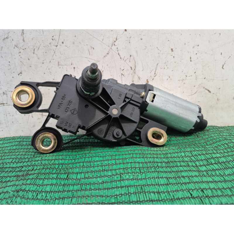 Recambio de motor limpia trasero para seat leon (1p1) 1.9 tdi referencia OEM IAM   