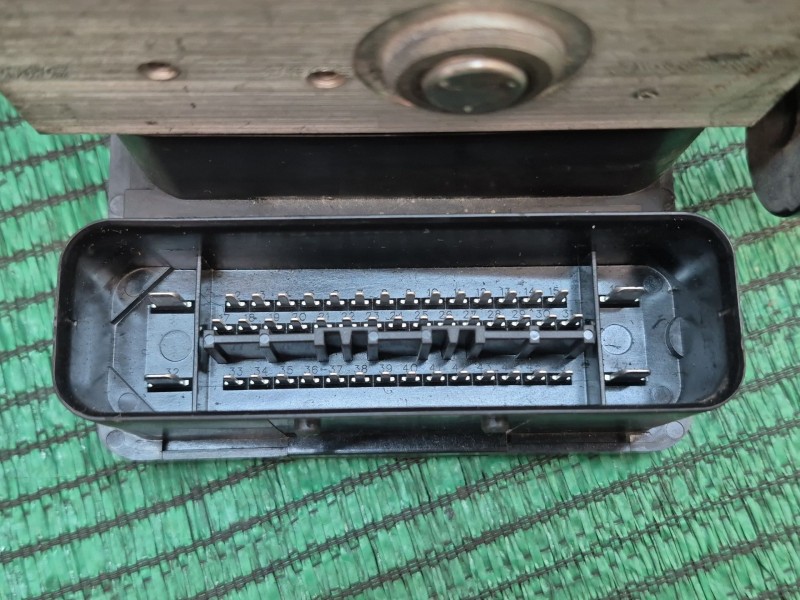 Recambio de abs para seat leon (1p1) 1.9 tdi referencia OEM IAM   