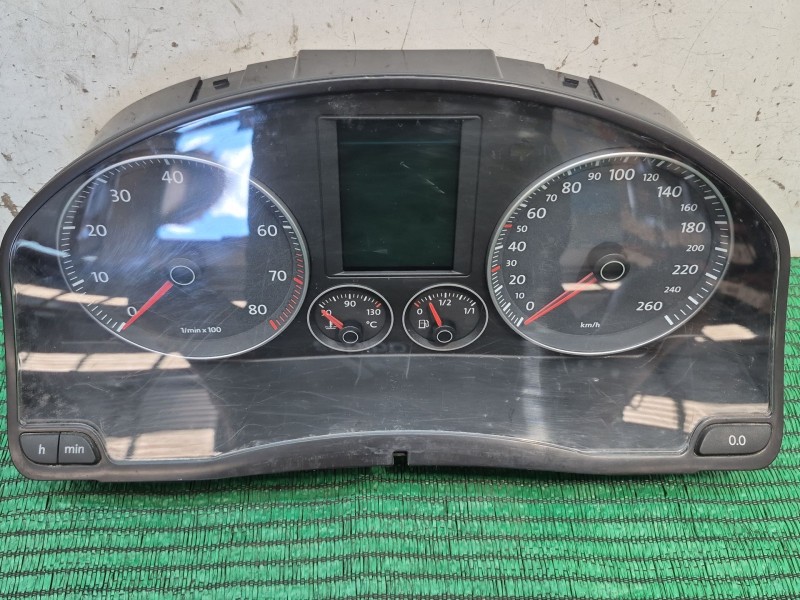 Recambio de cuadro instrumentos para volkswagen golf v (1k1) 1.6 fsi referencia OEM IAM 1K0920873A 1K0920873A 1K0920873A Recambio de cuadro instrumentos para volkswagen golf v (1k1) 1.6 fsi referencia OEM IAM 1K0920873A 1K0920873A 1K0920873A