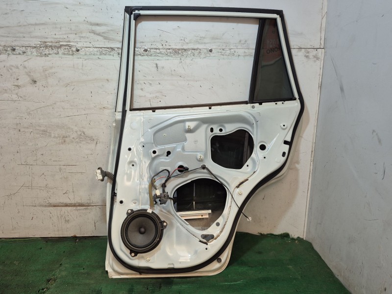 Recambio de puerta trasera derecha para toyota rav 4 iii (_a3_) 2.2 d (ala35_) referencia OEM IAM   