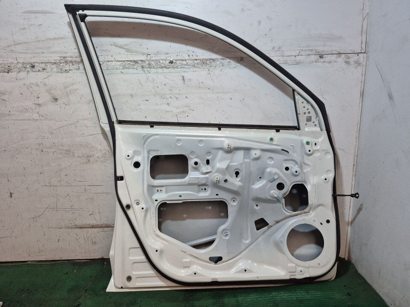 Recambio de puerta delantera izquierda para toyota rav 4 iii (_a3_) 2.2 d (ala35_) referencia OEM IAM   