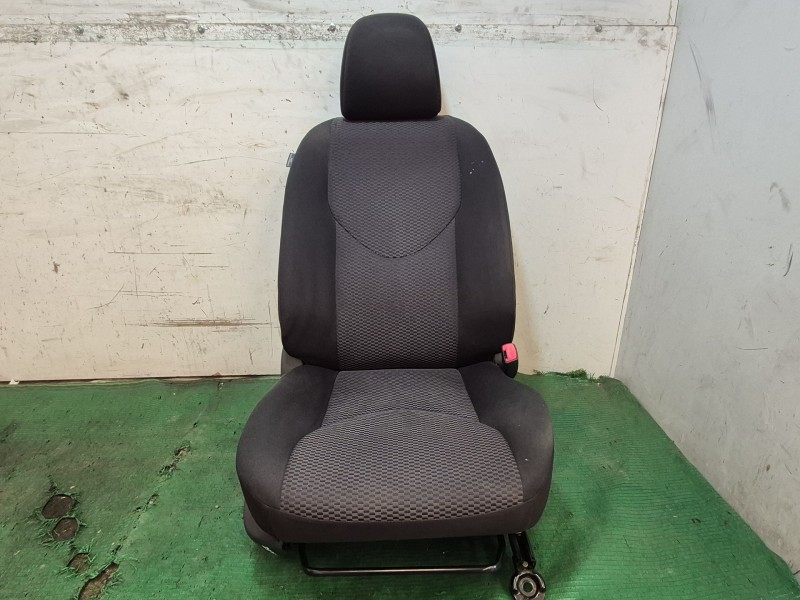Recambio de juego de asientos completo para toyota rav 4 iii (_a3_) 2.2 d (ala35_) referencia OEM IAM   