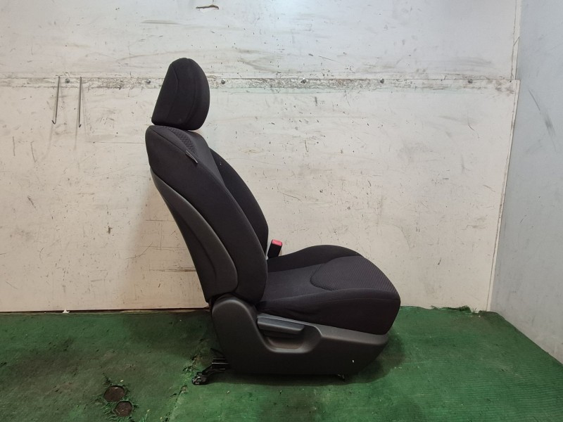 Recambio de juego de asientos completo para toyota rav 4 iii (_a3_) 2.2 d (ala35_) referencia OEM IAM   