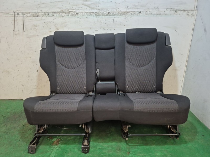 Recambio de juego de asientos completo para toyota rav 4 iii (_a3_) 2.2 d (ala35_) referencia OEM IAM   