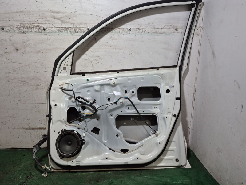 Recambio de puerta delantera derecha para toyota rav 4 iii (_a3_) 2.2 d (ala35_) referencia OEM IAM   