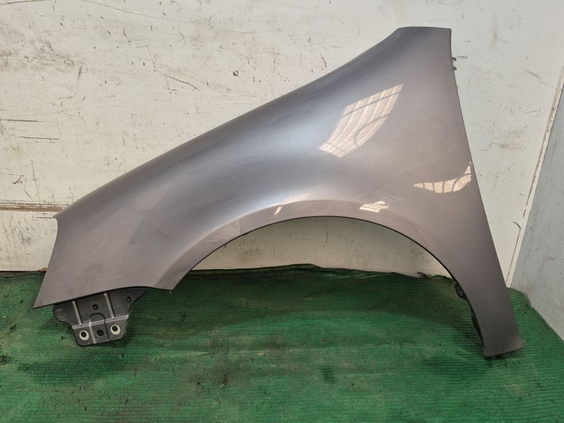 Recambio de aleta delantera izquierda para volkswagen golf v (1k1) 1.6 fsi referencia OEM IAM   