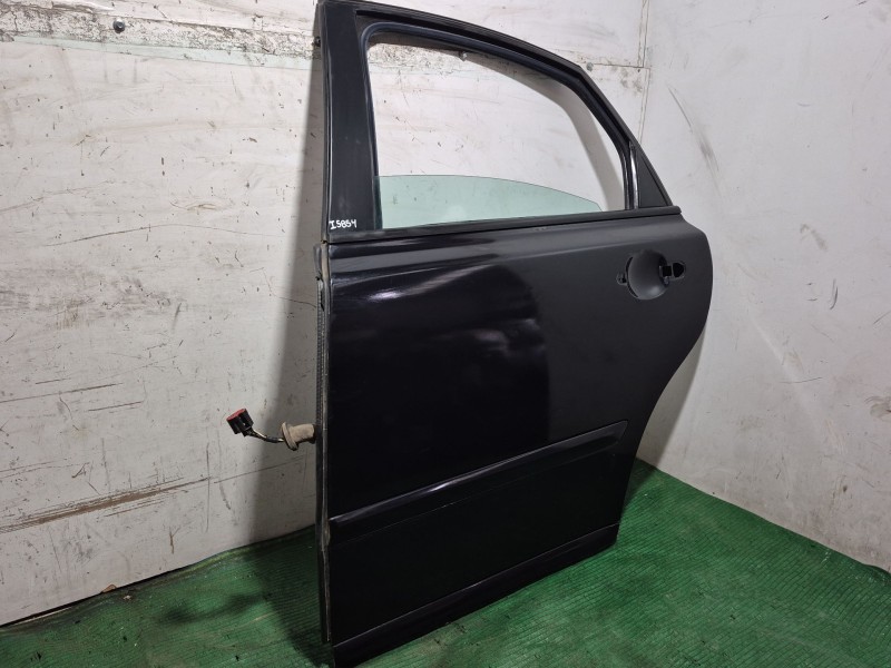 Recambio de puerta trasera izquierda para volvo s40 ii (544) 2.0 d referencia OEM IAM   
