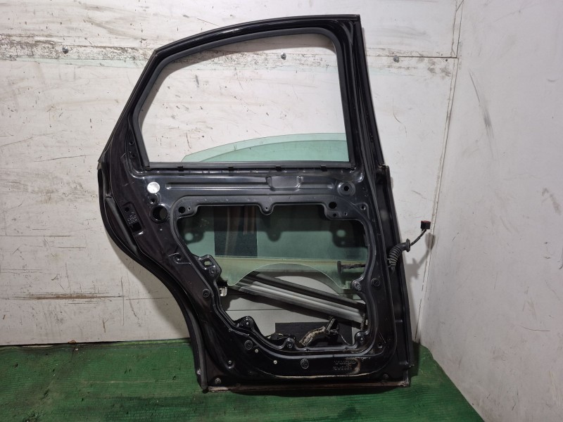 Recambio de puerta trasera izquierda para volvo s40 ii (544) 2.0 d referencia OEM IAM   