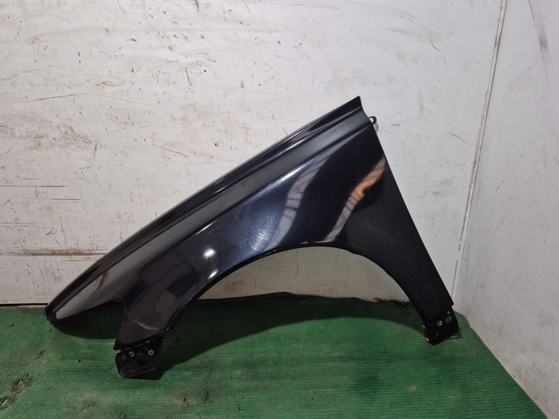 Recambio de aleta delantera izquierda para volvo s40 ii (544) 2.0 d referencia OEM IAM   