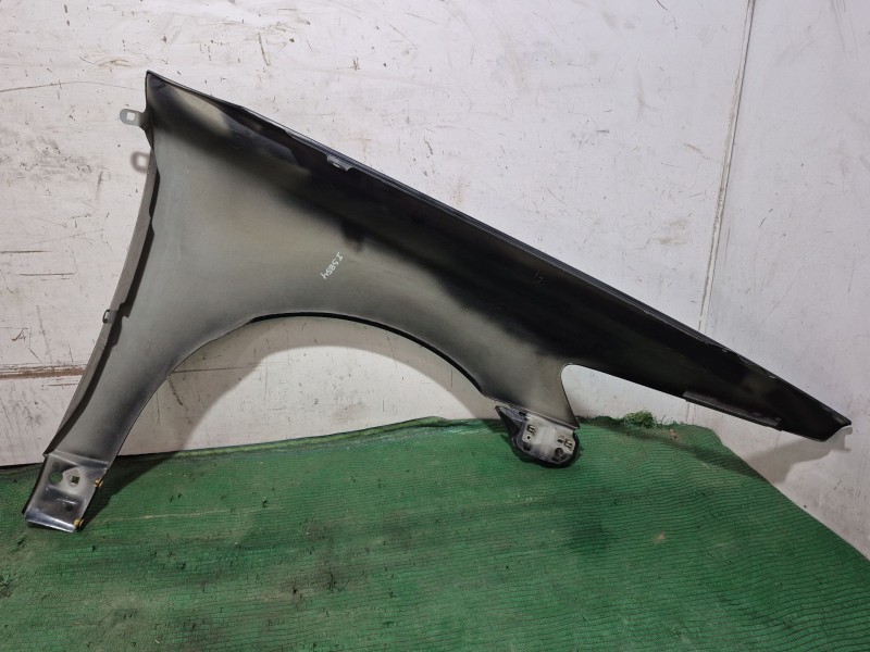 Recambio de aleta delantera izquierda para volvo s40 ii (544) 2.0 d referencia OEM IAM   