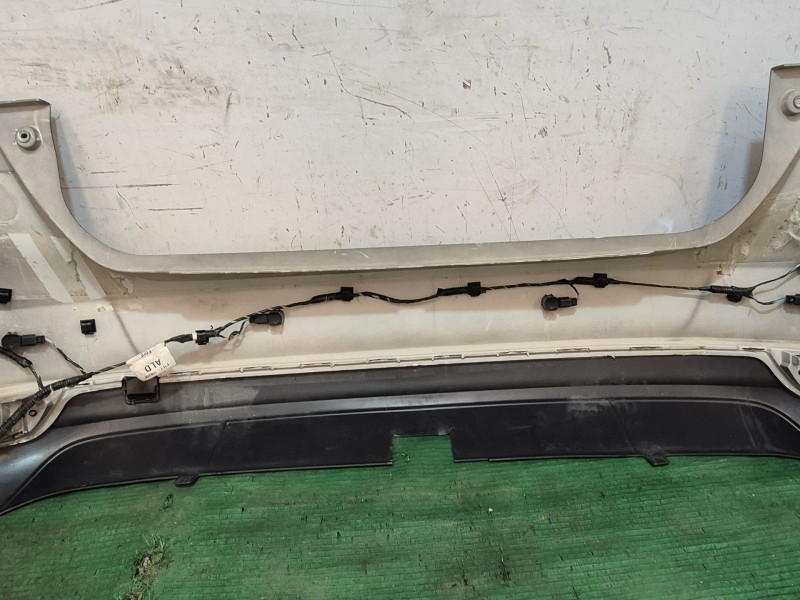 Recambio de paragolpes trasero para ford focus iii 1.6 ti referencia OEM IAM   