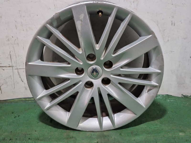 Recambio de juego llantas para renault laguna iii (bt0/1) 2.0 dci gt (bt11, bt1e, bt1n) referencia OEM IAM   