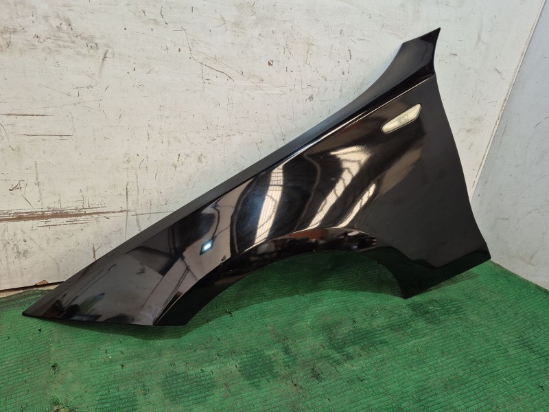 Recambio de aleta delantera izquierda para bmw 1 (e87) 118 d referencia OEM IAM   