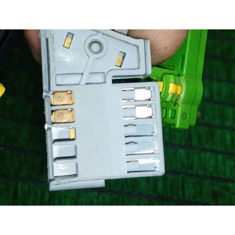 Recambio de mando multifuncion para peugeot 207/207+ (wa_, wc_) 1.4 hdi referencia OEM IAM   