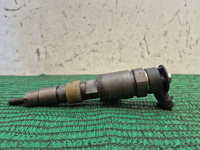 Recambio de inyector para citroën c4 cactus 1.2 thp 110 referencia OEM IAM   