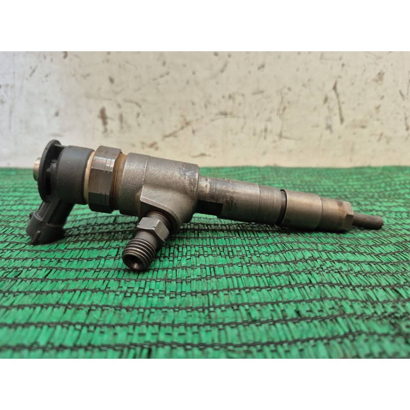 Recambio de inyector para citroën c4 cactus 1.2 thp 110 referencia OEM IAM   