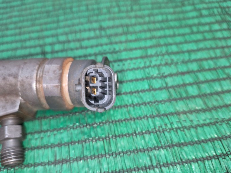 Recambio de inyector para citroën c4 cactus 1.2 thp 110 referencia OEM IAM   