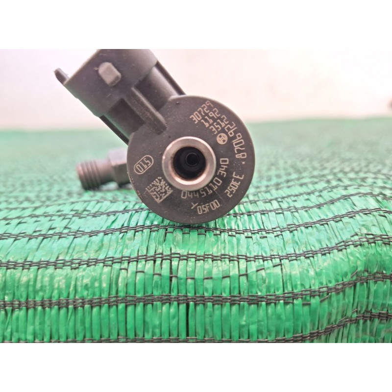 Recambio de inyector para citroën c4 cactus 1.2 thp 110 referencia OEM IAM   