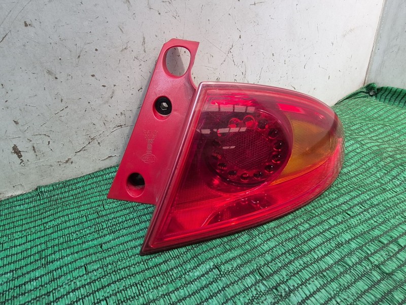 Recambio de piloto trasero derecho para seat leon (1p1) 1.9 tdi referencia OEM IAM   