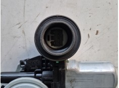 Recambio de motor elevalunas trasero izquierdo para toyota rav 4 iii (_a3_) 2.2 d (ala35_) referencia OEM IAM    2