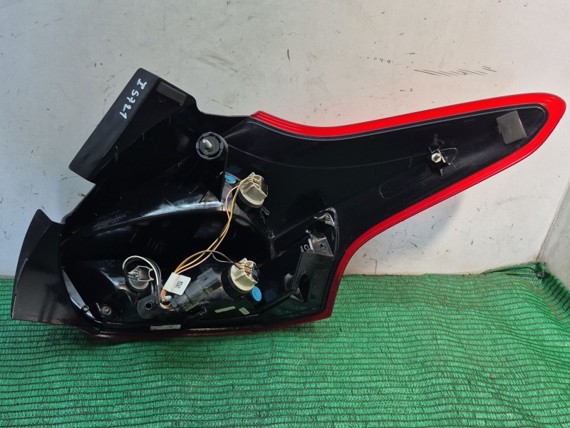 Recambio de piloto trasero izquierdo para ford focus iii 1.6 ti referencia OEM IAM F1EB13405 F1EB13405 F1EB13405