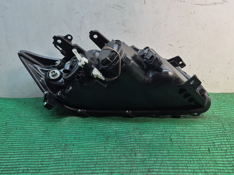Recambio de faro izquierdo para toyota rav 4 iii (_a3_) 2.2 d (ala35_) referencia OEM IAM   