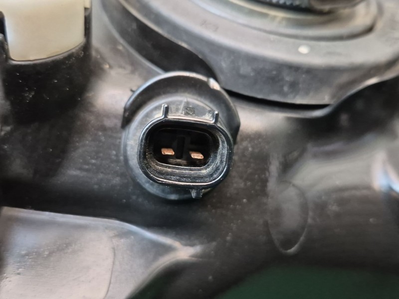 Recambio de faro derecho para toyota rav 4 iii (_a3_) 2.2 d (ala35_) referencia OEM IAM   