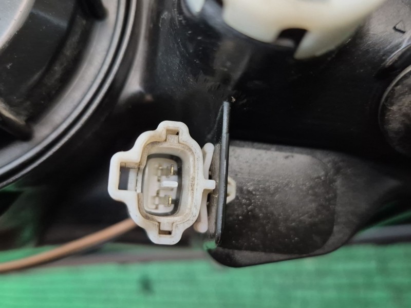 Recambio de faro derecho para toyota rav 4 iii (_a3_) 2.2 d (ala35_) referencia OEM IAM   