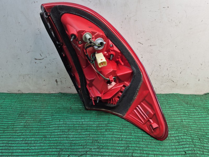 Recambio de piloto trasero derecho para toyota rav 4 iii (_a3_) 2.2 d (ala35_) referencia OEM IAM   