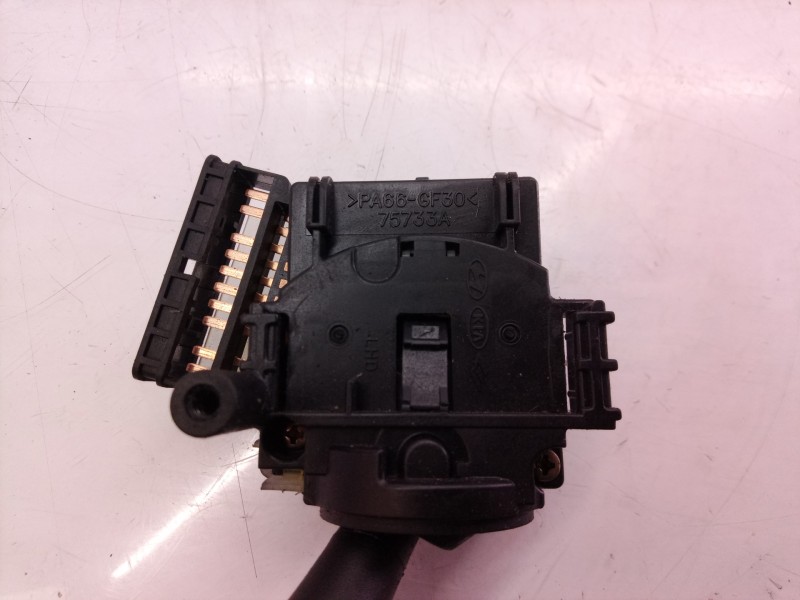 Recambio de mando limpia para kia rio 1.5 crdi active referencia OEM IAM 75733A 75733 75733