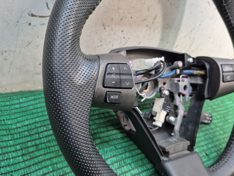 Recambio de volante para toyota rav 4 iii (_a3_) 2.2 d (ala35_) referencia OEM IAM   