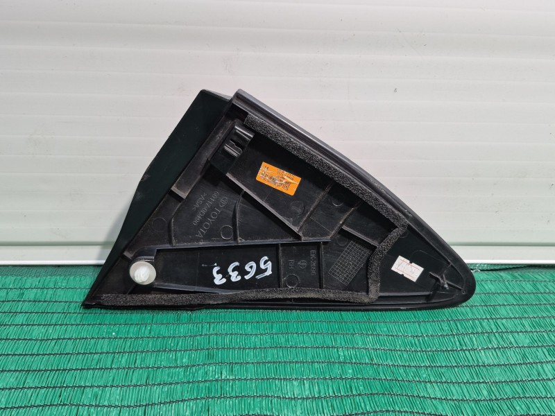Recambio de moldura para toyota yaris (_p13_) 1.5 hybrid (nhp130_) referencia OEM IAM   