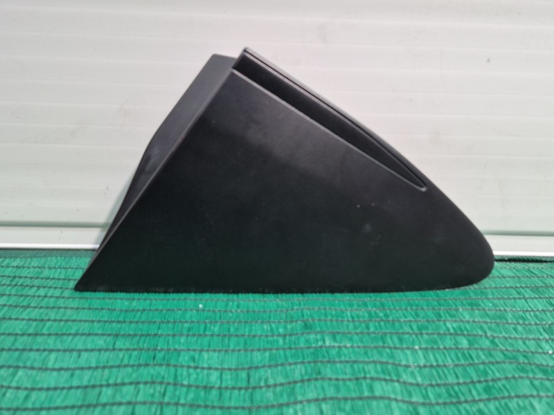 Recambio de moldura para toyota yaris (_p13_) 1.5 hybrid (nhp130_) referencia OEM IAM 601180D 601180D 601180D