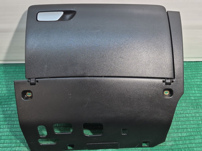 Recambio de guantera para audi a3 sportback (8pa) 1.6 referencia OEM IAM   