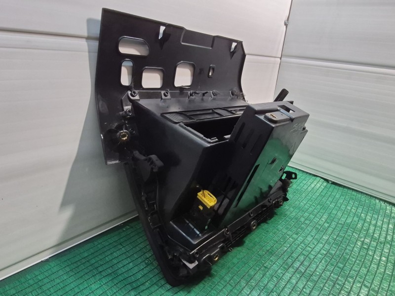 Recambio de guantera para audi a3 sportback (8pa) 1.6 referencia OEM IAM   