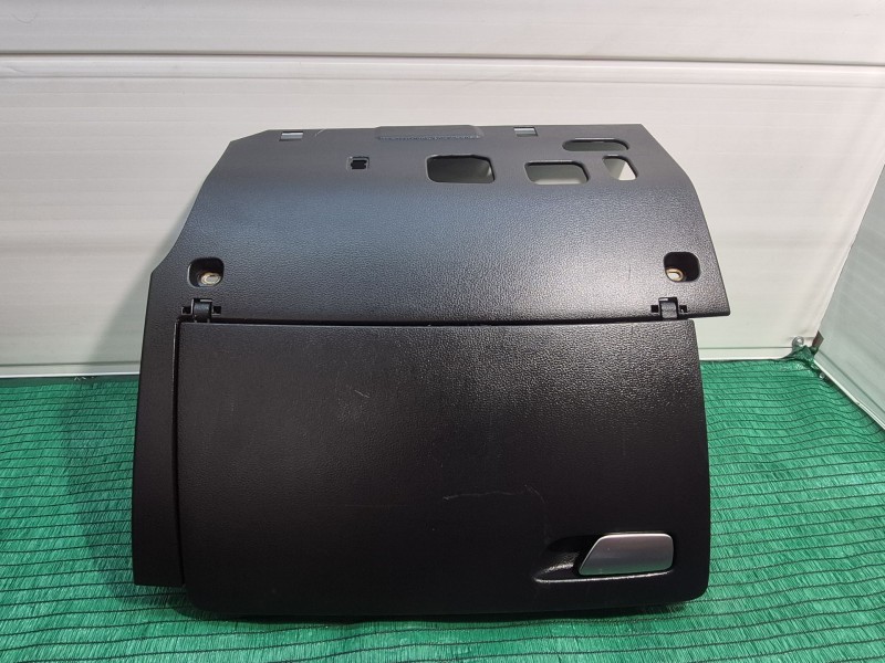 Recambio de guantera para audi a3 sportback (8pa) 1.6 referencia OEM IAM   