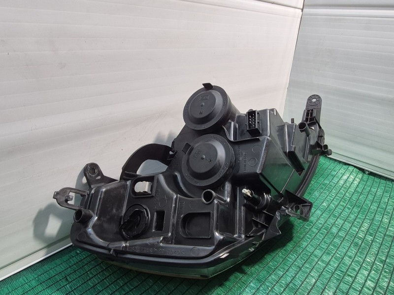 Recambio de faro izquierdo para peugeot expert tepee (vf3x_) 2.0 hdi 120 referencia OEM IAM   