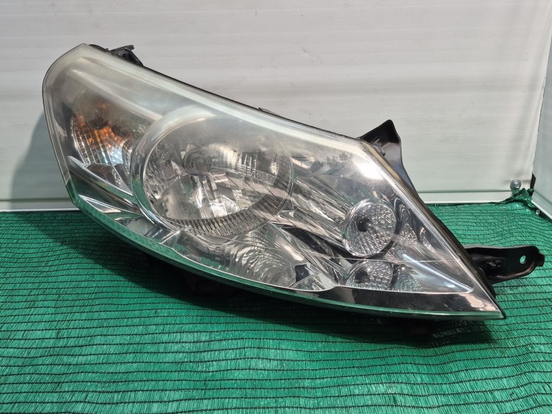 Recambio de faro derecho para peugeot expert tepee (vf3x_) 2.0 hdi 120 referencia OEM IAM   