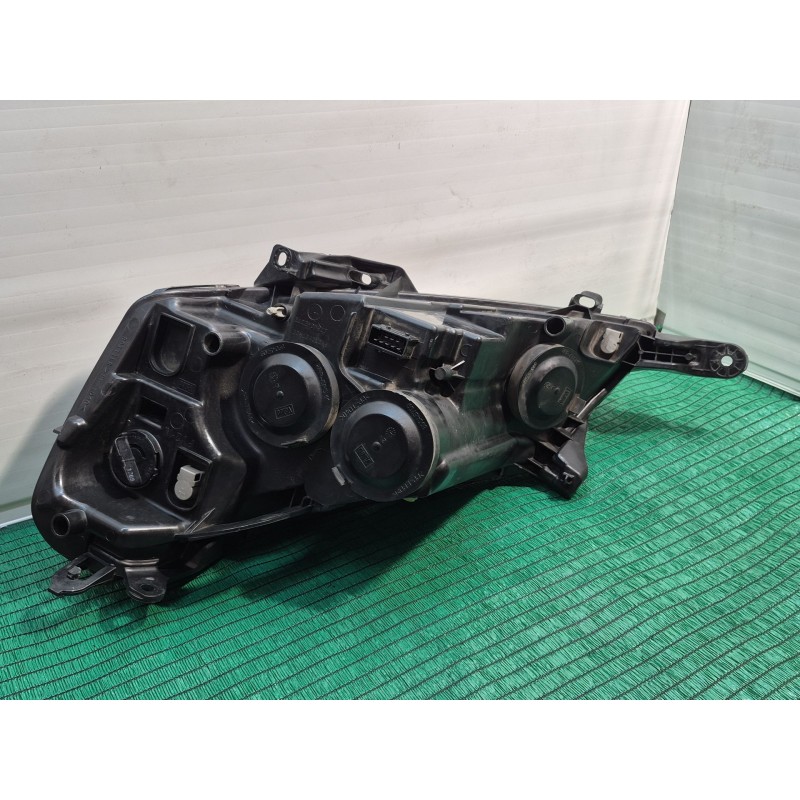 Recambio de faro derecho para peugeot expert tepee (vf3x_) 2.0 hdi 120 referencia OEM IAM   