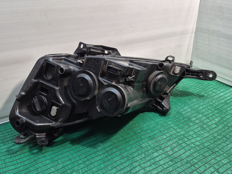 Recambio de faro derecho para peugeot expert tepee (vf3x_) 2.0 hdi 120 referencia OEM IAM   