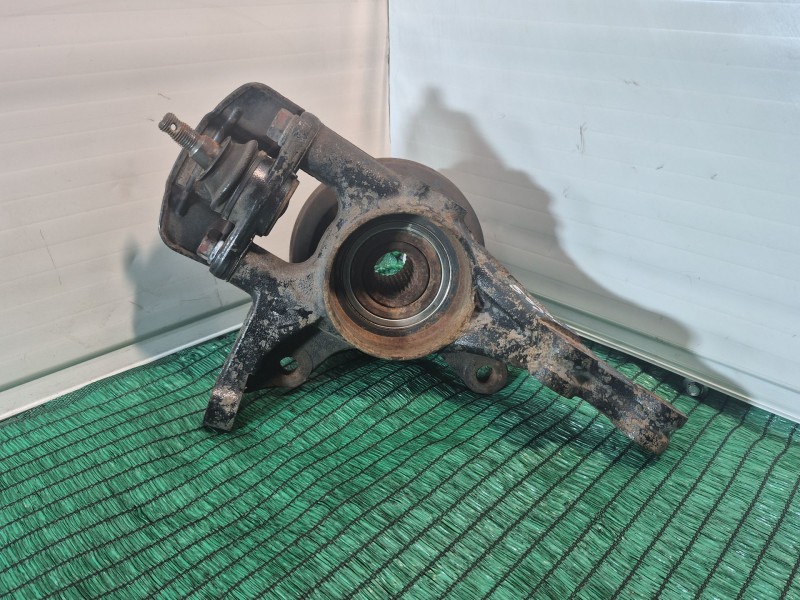 Recambio de mangueta delantera derecha para hyundai i30 (fd) 1.6 referencia OEM IAM   