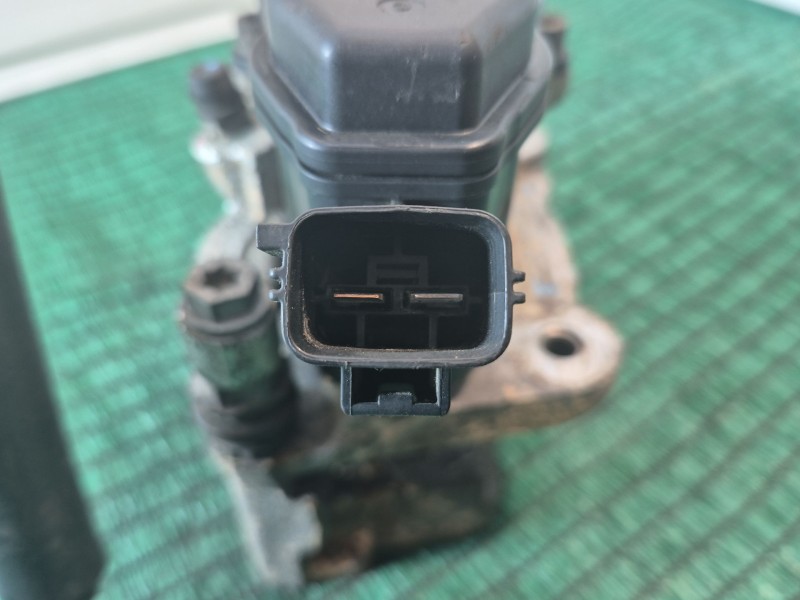 Recambio de pinza freno trasera derecha para mazda 3 (bm, bn) 2.0 referencia OEM IAM 32355597 32355597 32355597