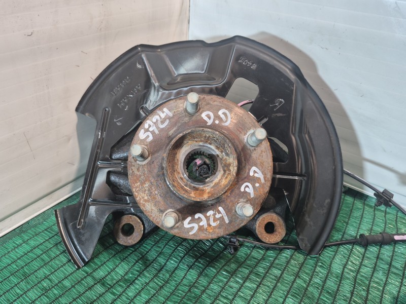 Recambio de mangueta delantera derecha para mazda 3 (bm, bn) 2.0 referencia OEM IAM   